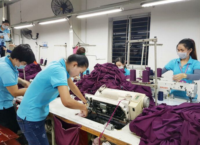 Xưởng may chuyên bỏ sỉ quần áo, đồ thời trang, đồ bộ cho Chợ Tân Bình